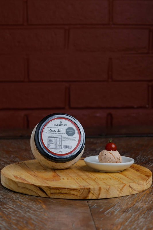 Ricotta con Tomates Deshidratados