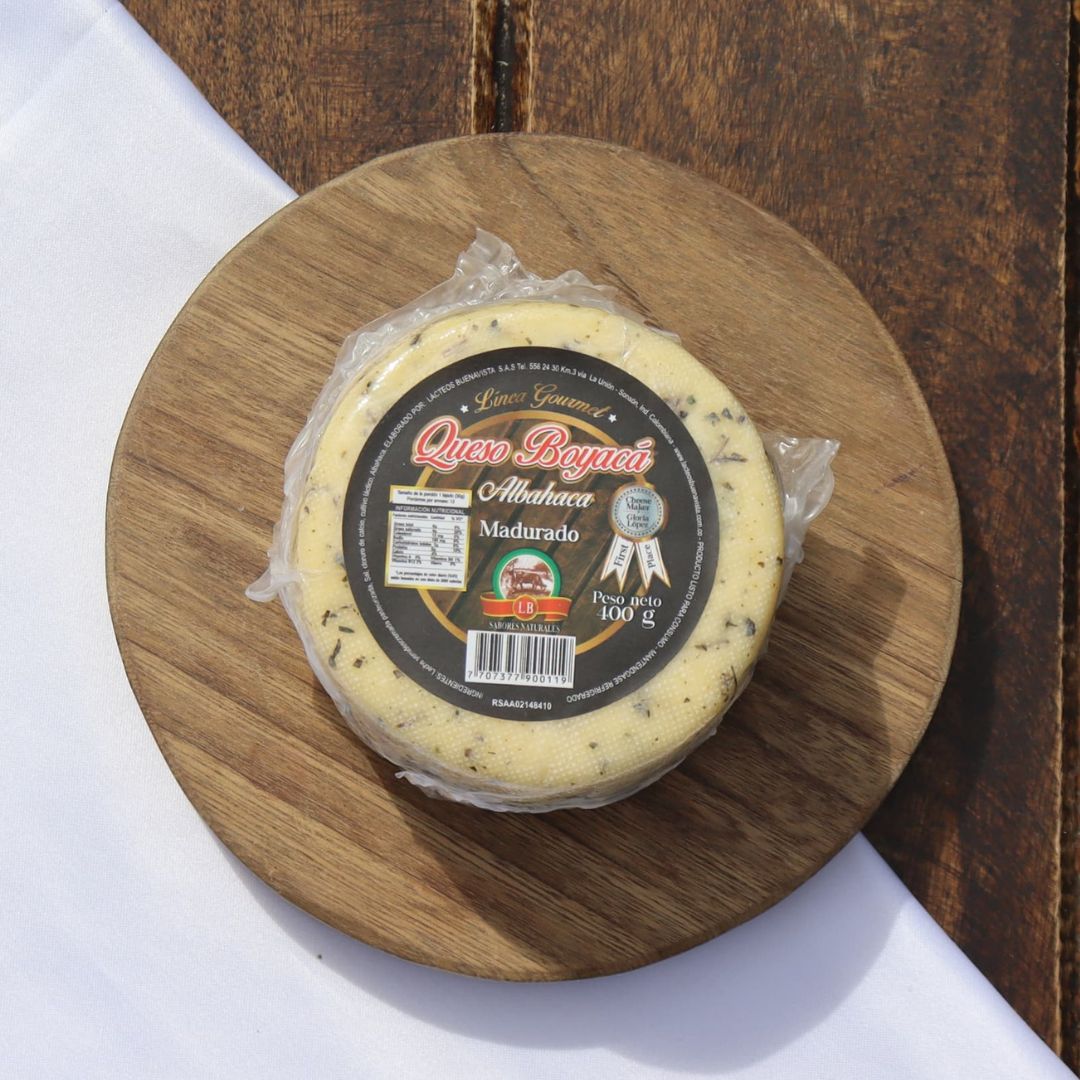 Queso Boyacá con Albahaca